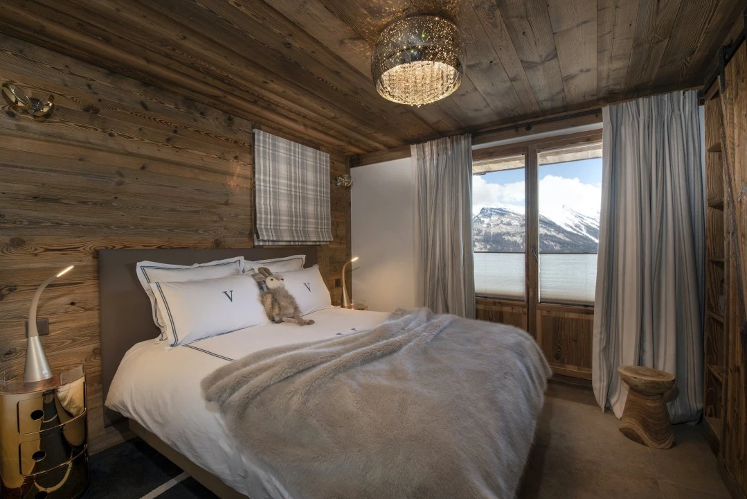 1685693904-Prospectors Luxury real estates Suisse Tzoumaz to rent chalet property Alpage  15.webp